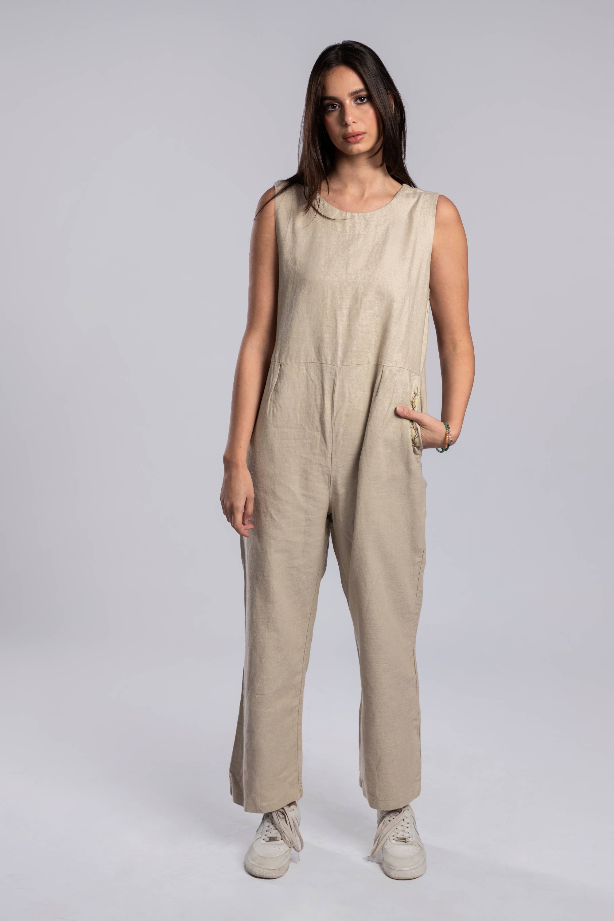 long linen jumpsuit with  embroidery pocket